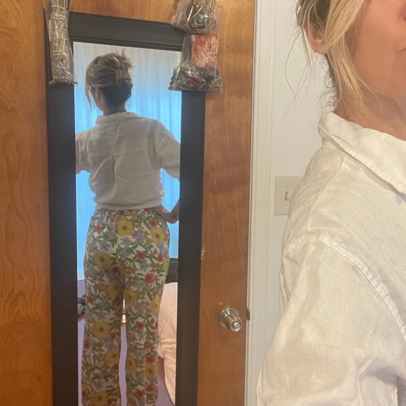 Beautiful flowered pants! - Picture 4 of 6